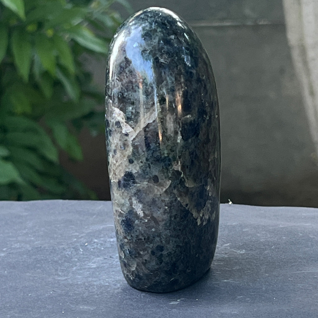 Sculptura structura Iolit (safir de apa) din Madagascar model 5, pietre semipretioase - druzy.ro 3 