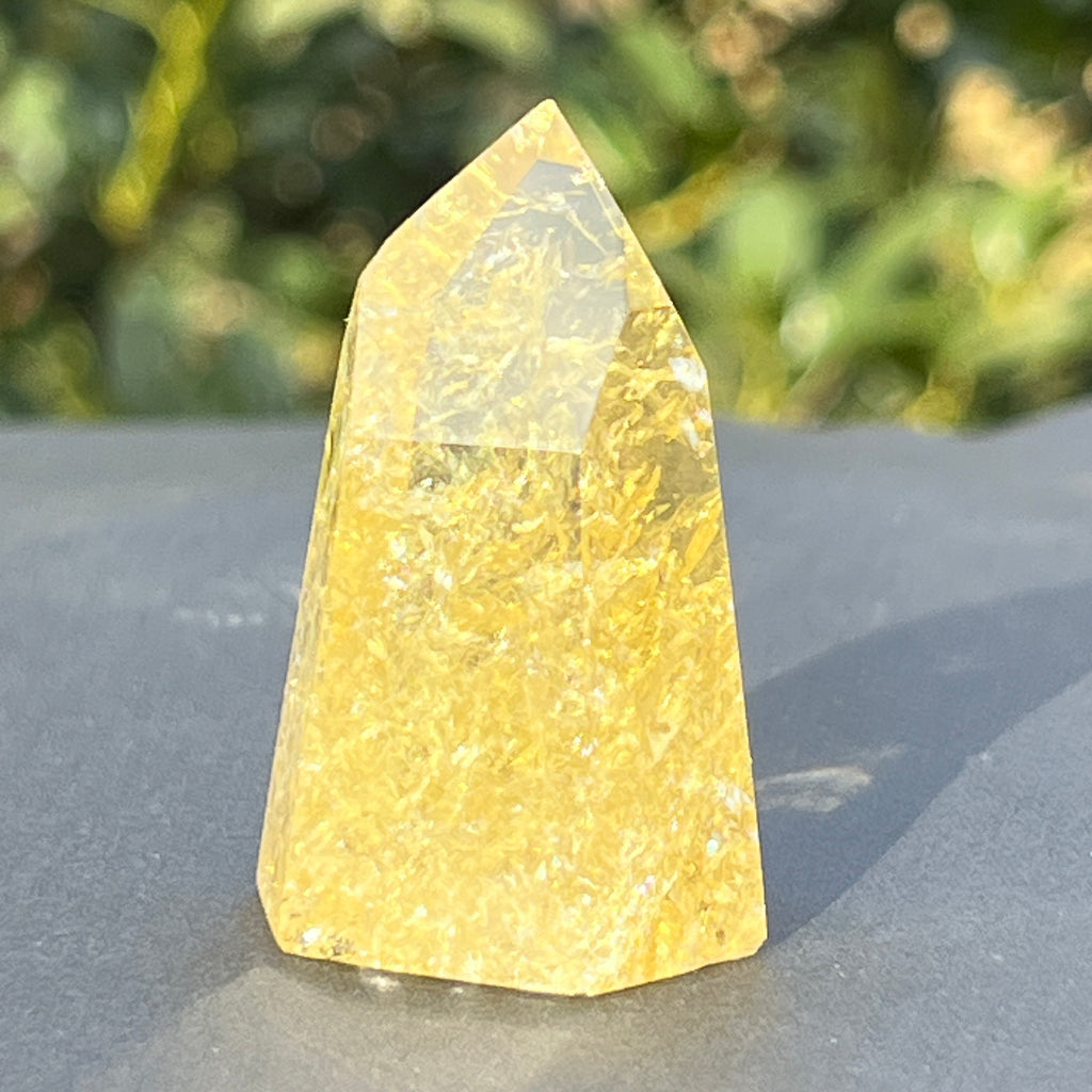 Obelisc citrin Brazilia calitate AAA model 6, pietre semipretioase - druzy.ro 5 