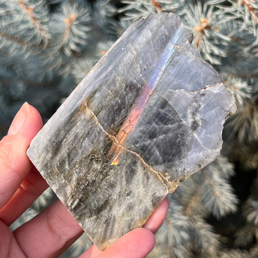 Labradorit piatra bruta polisata pe o fata din Madagascar model 8, druzy.ro, cristale 1