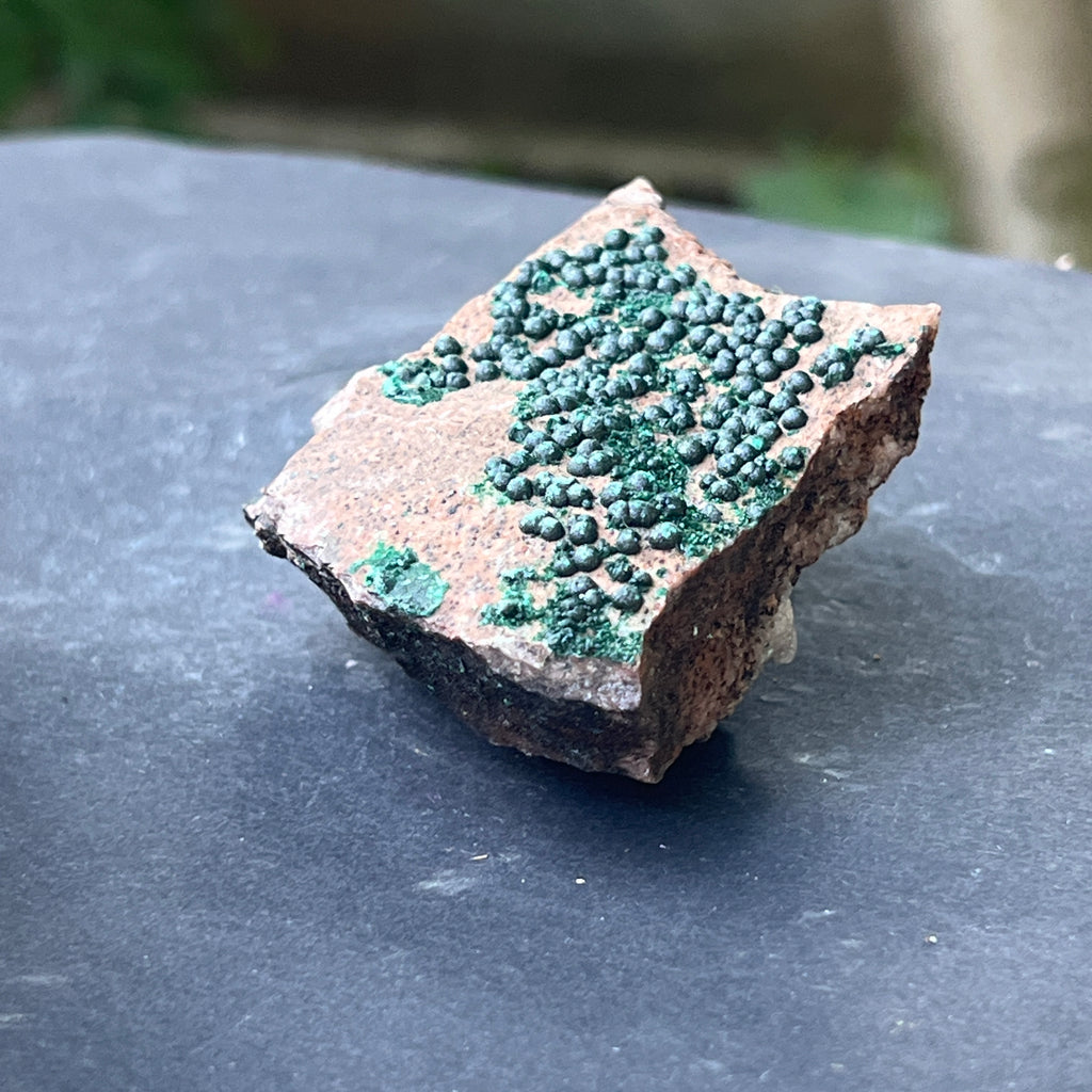 Cluster malachit | Model 1, pietre semipretioase - druzy.ro 2 