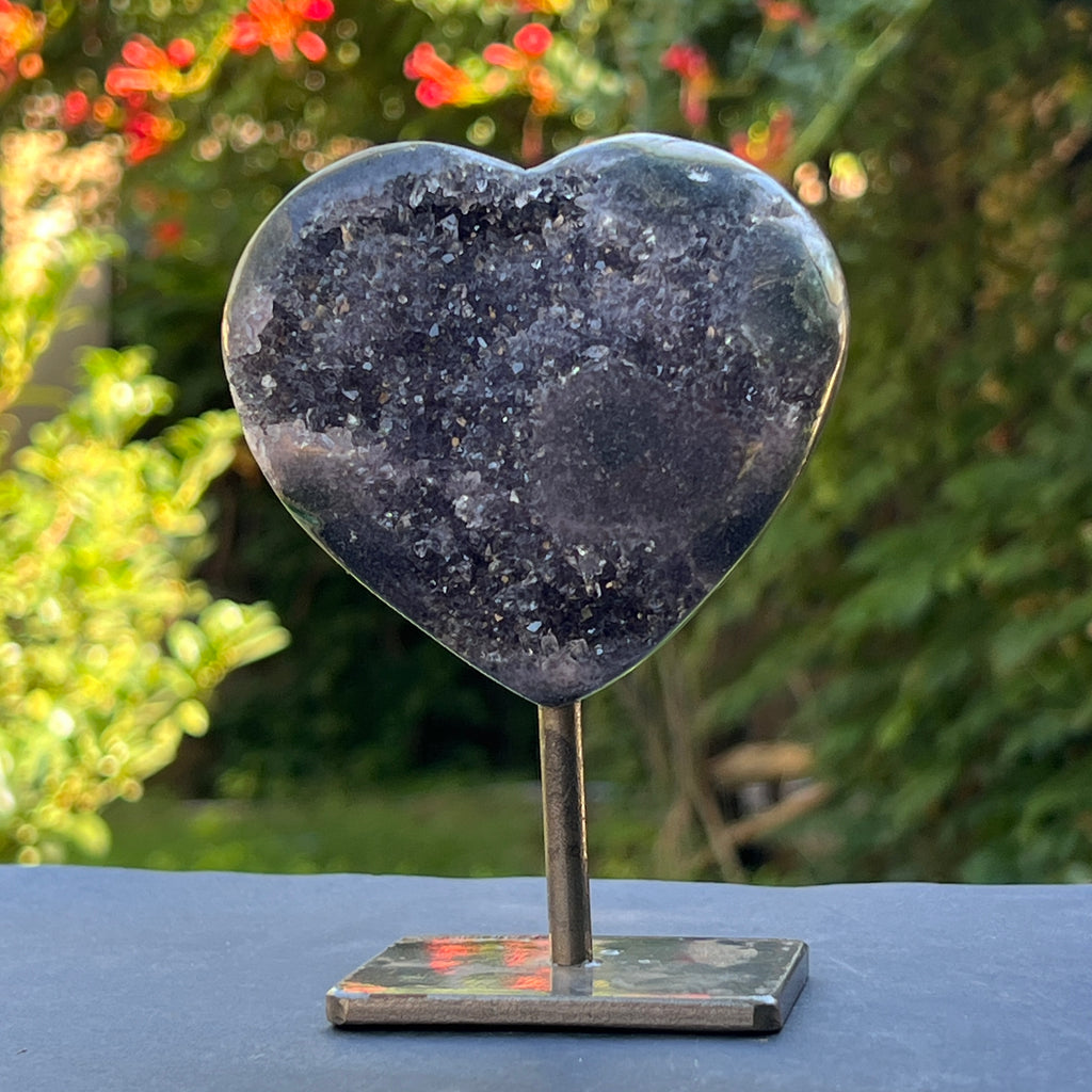 Inima ametist stand model 1, calitate +AAA, geoda ametist Urguay, pietre semipretioase - druzy.ro 2 