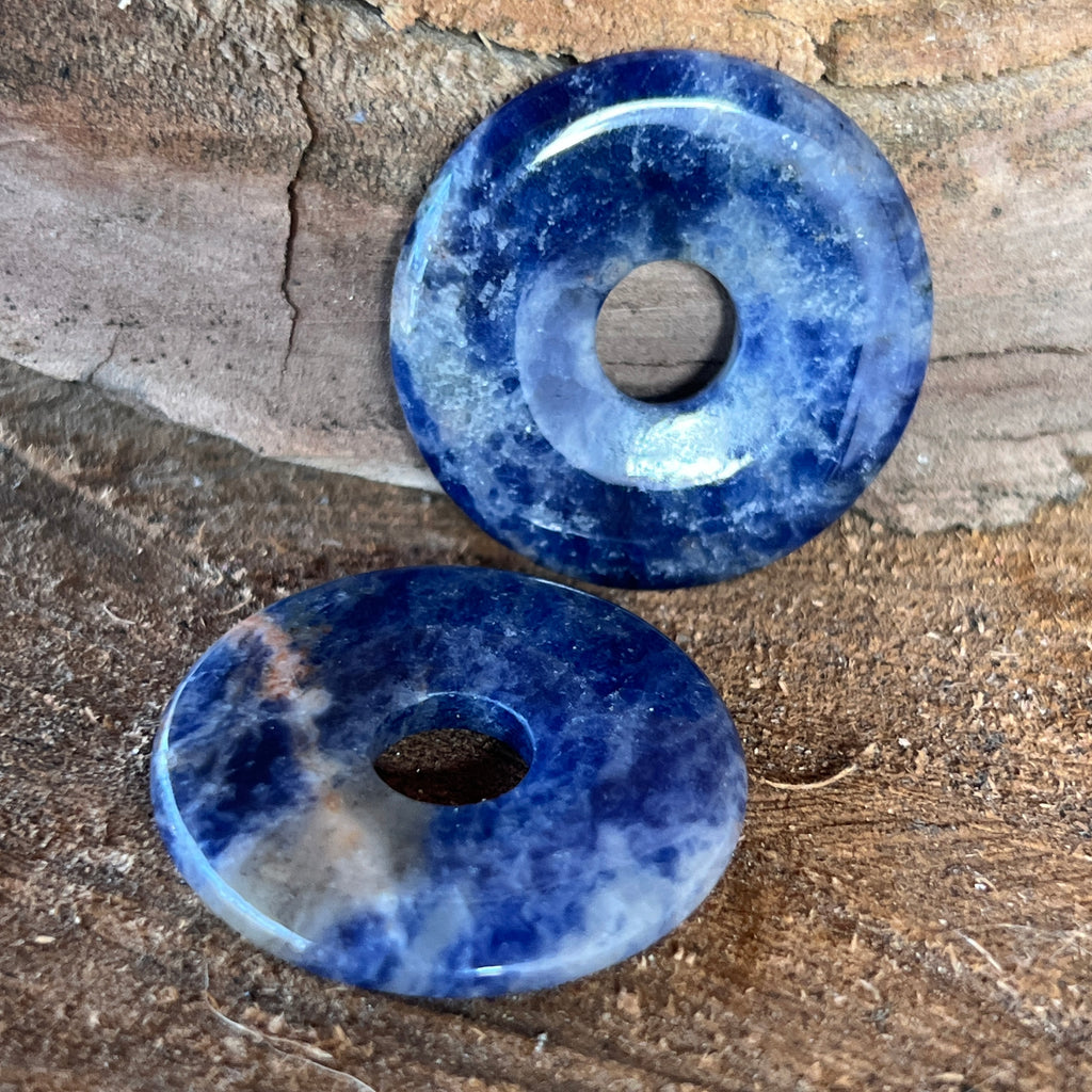 Pandantiv sodalit piatra pi donut M, pietre semipretioase - druzy.ro 2 