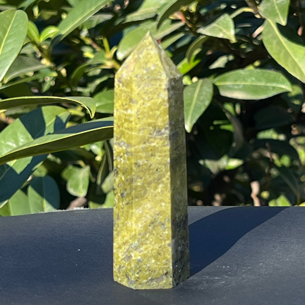 Obelisc epidot model 1, pietre semipretioase - druzy.ro 1 