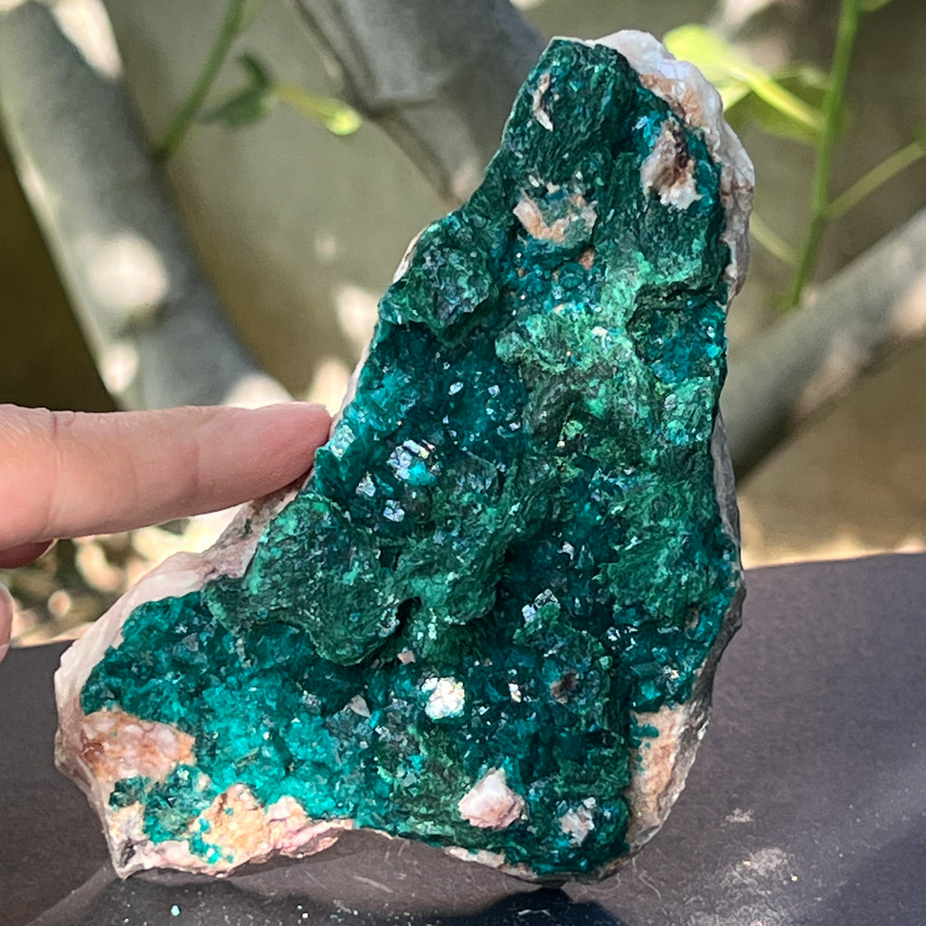Dioptaz cu malachit cluster din Congo model 43, pietre semipretioase - druzy.ro 9 