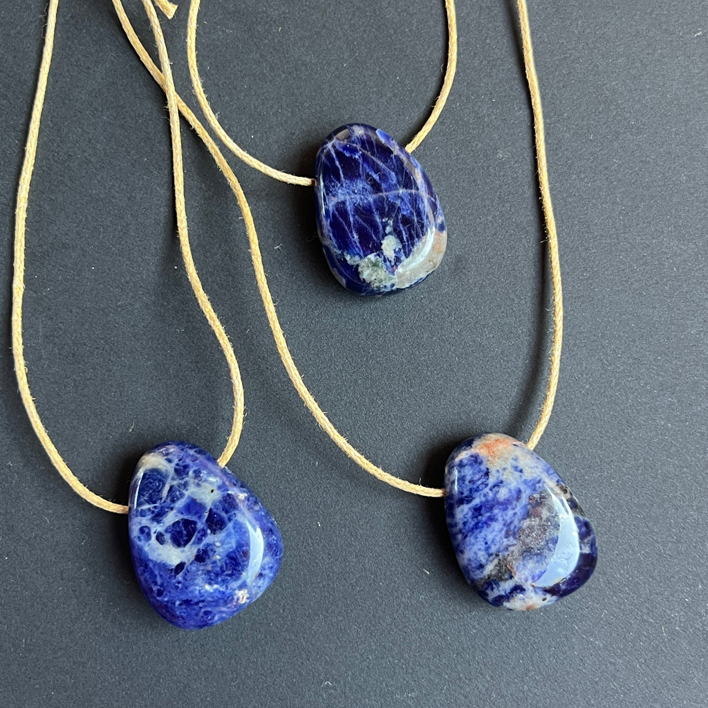 Colier pandantiv sodalit DROP, pietre semipretioase - druzy.ro 3 