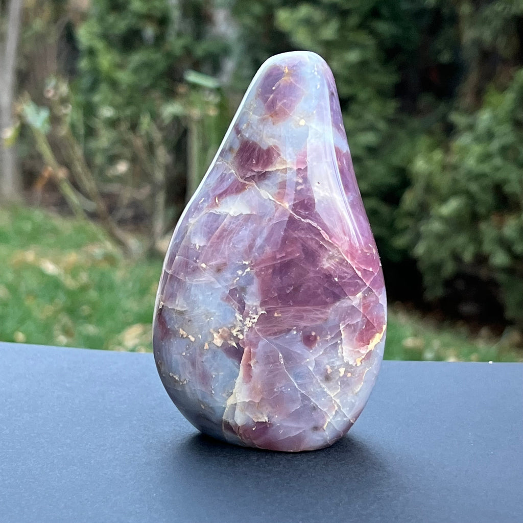 Cuart lavanda din Madagascar forma libera model 1 A, druzy.ro, cristale 1