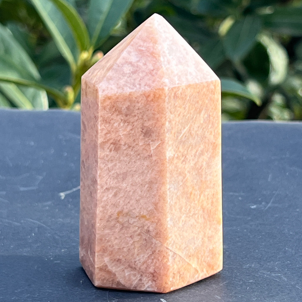 Obelisc piatra lunii somon model 2, pietre semipretioase - druzy.ro 3 