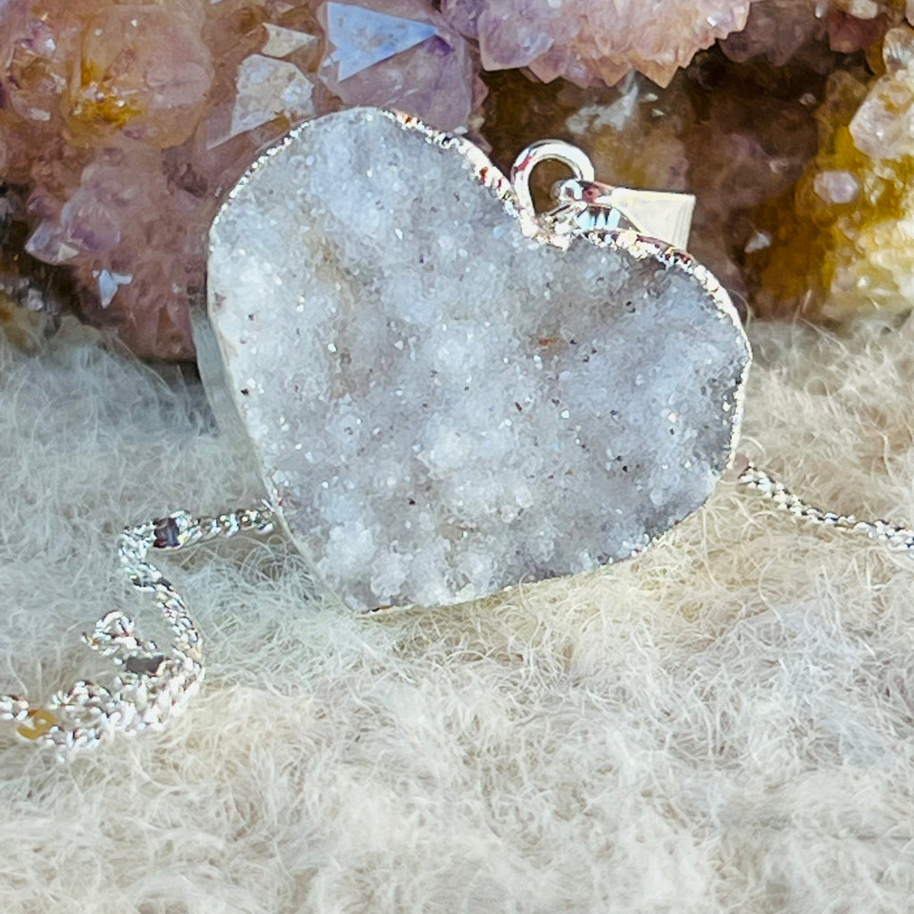 Pandantiv inima agat druzy placat cu argint din Brazilia model 1, druzy.ro, cristale 3