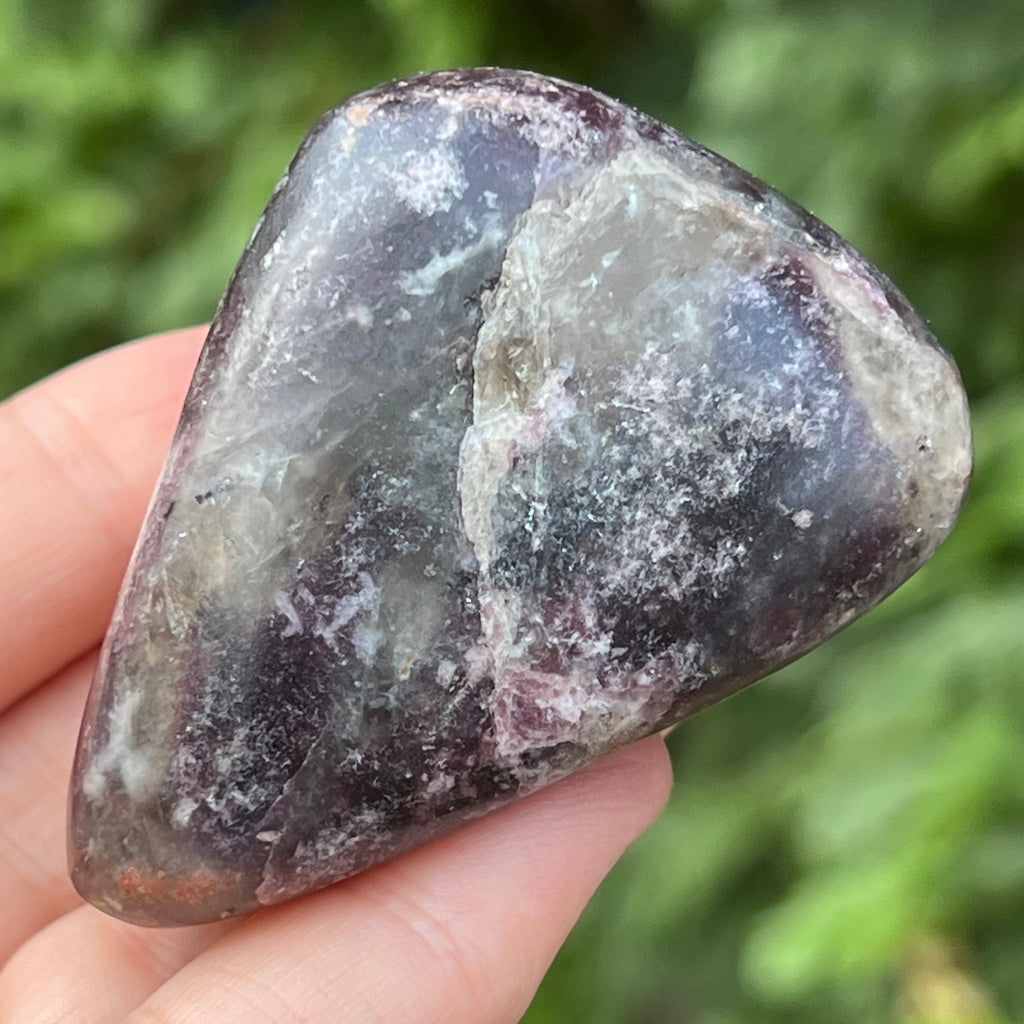 Lepidolit palmstone m2, druzy.ro, cristale 2