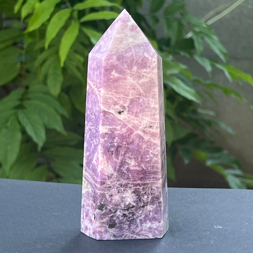 Obelisc lepidolit | Model L2, pietre semipretioase - druzy.ro 1 