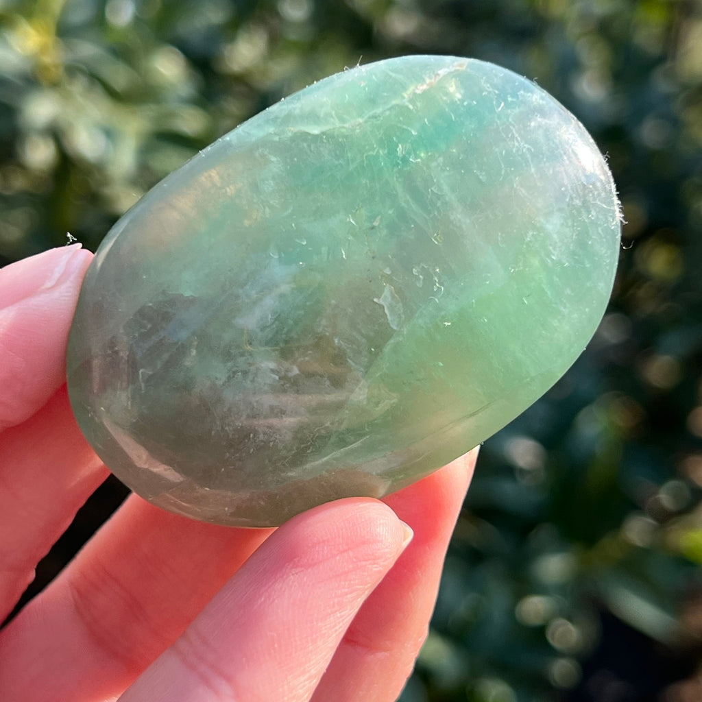 Palmstone fluorit verde model 11, din Madagascar, druzy.ro, cristale 4