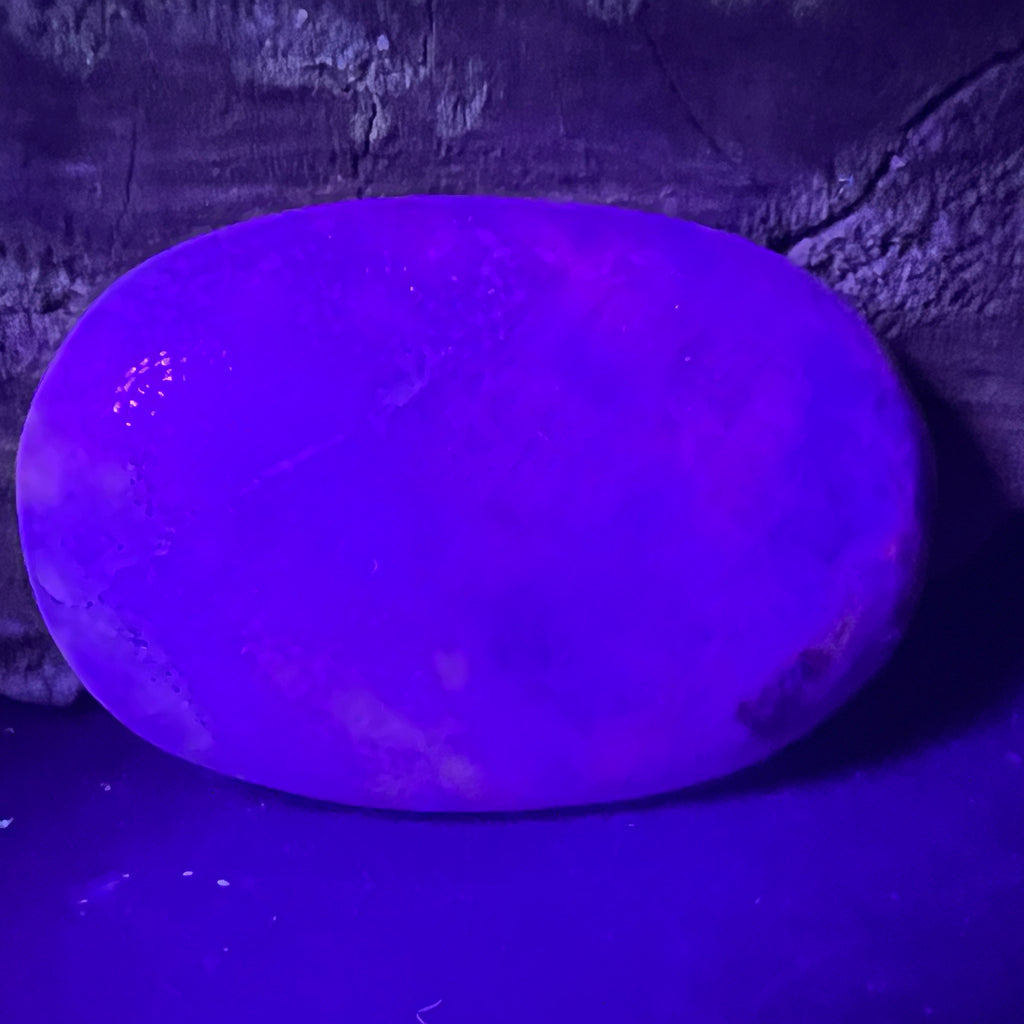 Hackmanit mov Uv reactive palmstone m14, pietre semipretioase - druzy.ro 1 