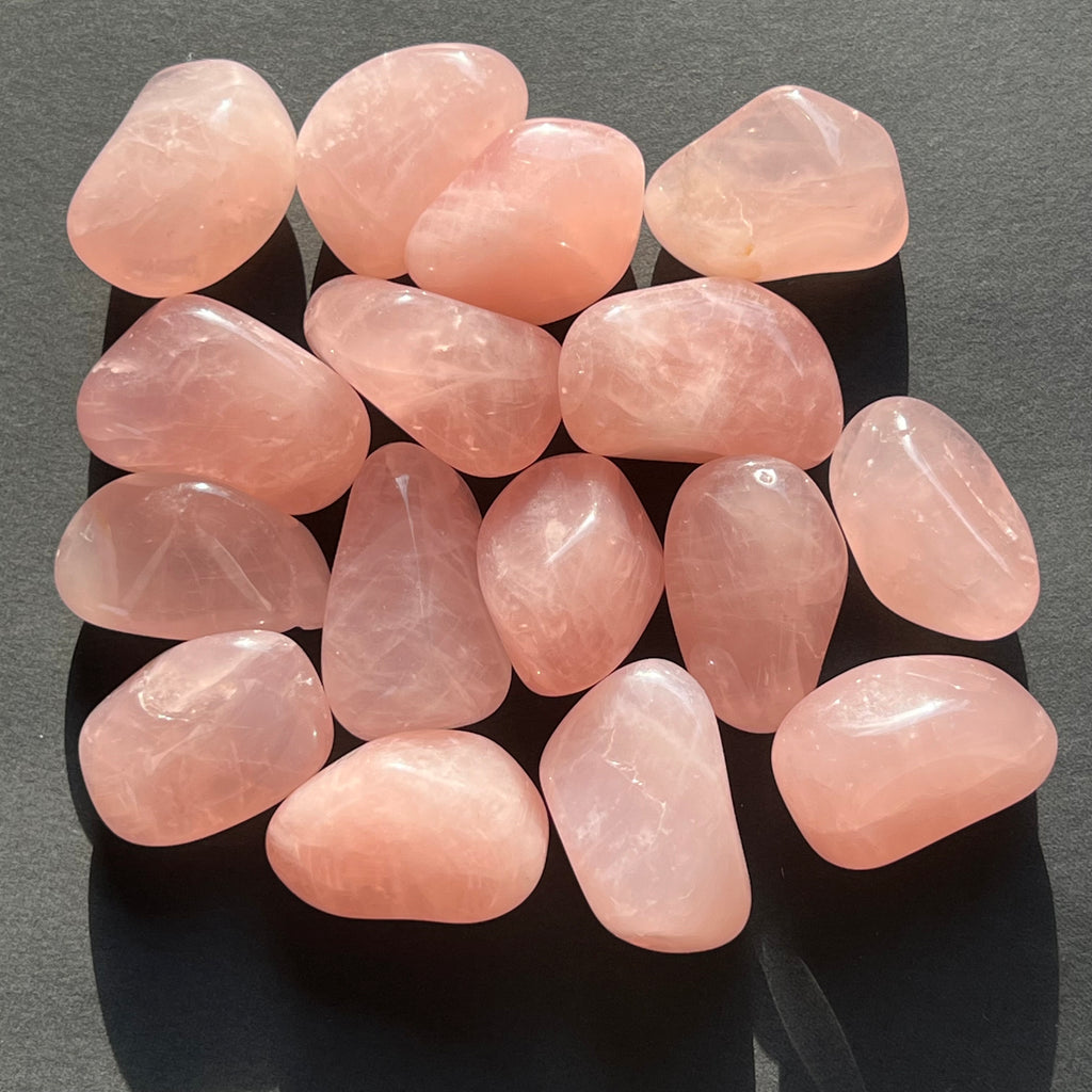 Cuart roz piatra rulata mini Namibia, pietre semipretioase - druzy.ro 2