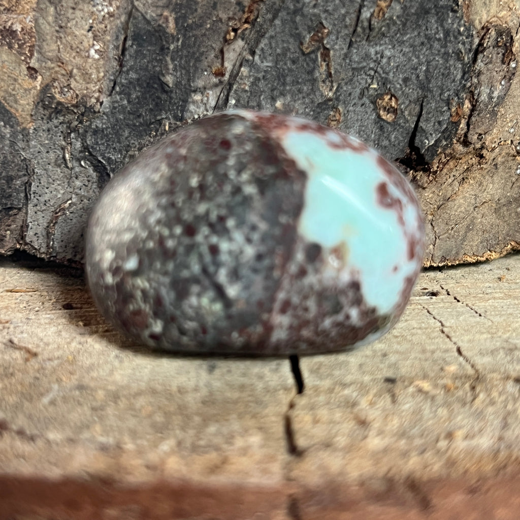 Larimar polisat model 2, pietre semipretioase - druzy.ro 2 