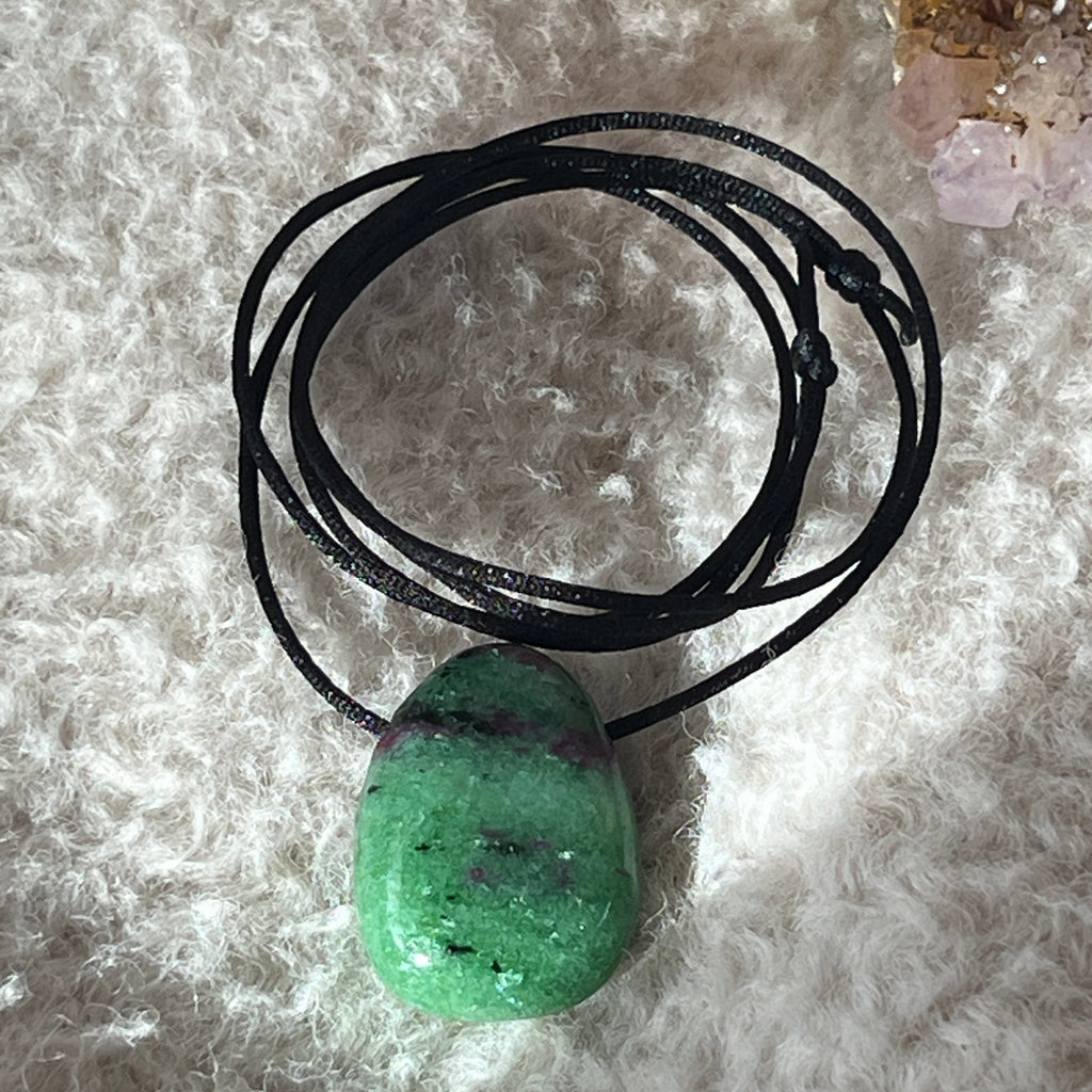 Colier pandantiv rubin in zoisit DROP, pietre semipretioase - druzy.ro 2 