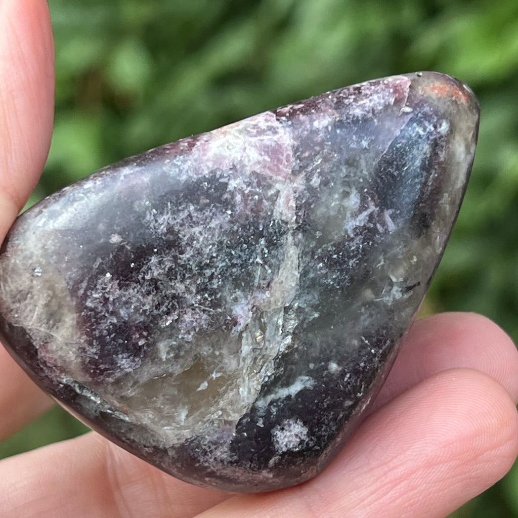 Lepidolit palmstone m2, druzy.ro, cristale 6