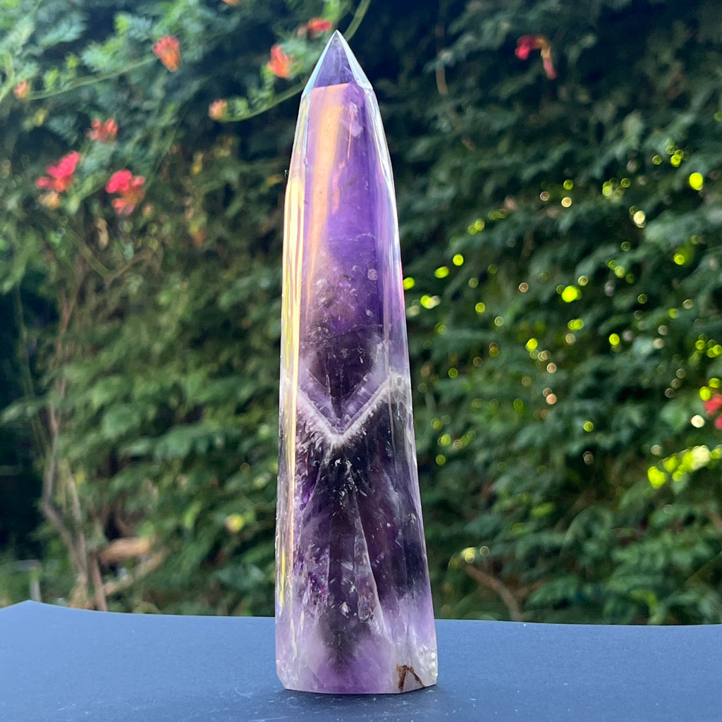 Ametist chevron obelisc model XL1, pietre semipretioase - druzy.ro 2 