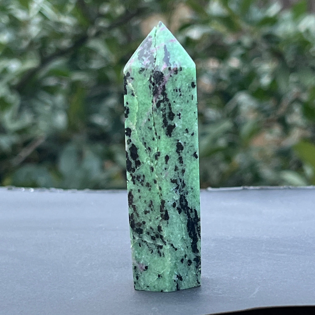 Obelisc rubin in zoisit model 3, pietre semipretioase - druzy.ro 3 