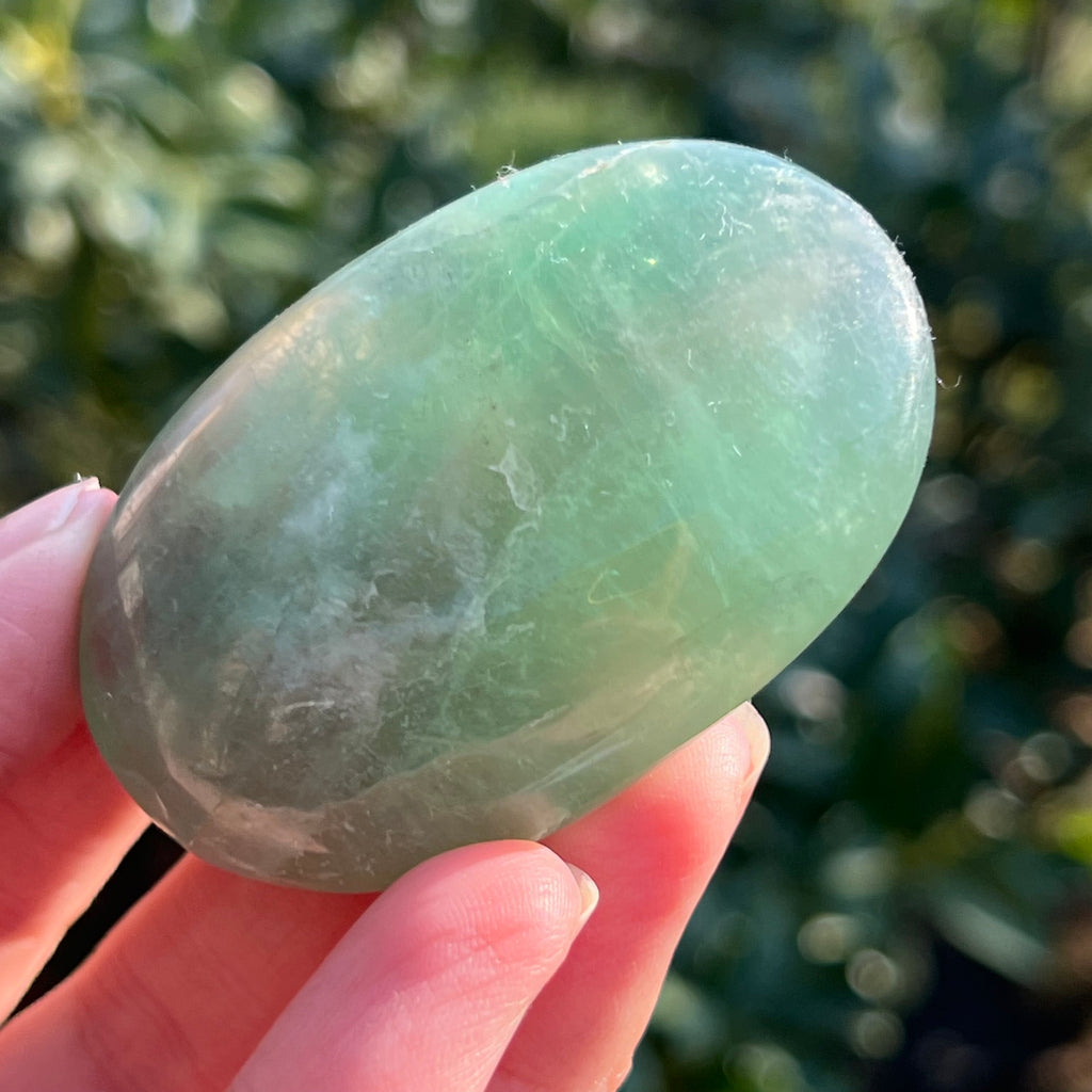 Palmstone fluorit verde model 11, din Madagascar, druzy.ro, cristale 1