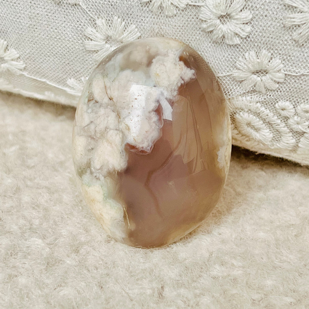 Palmstone agat coral floare gri m22, druzy.ro, cristale 2