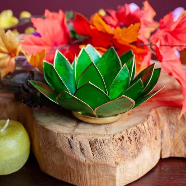 Suport lumanare verde floare lotus din Philippine cu cochilii Capiz, druzy.ro, cristale 2