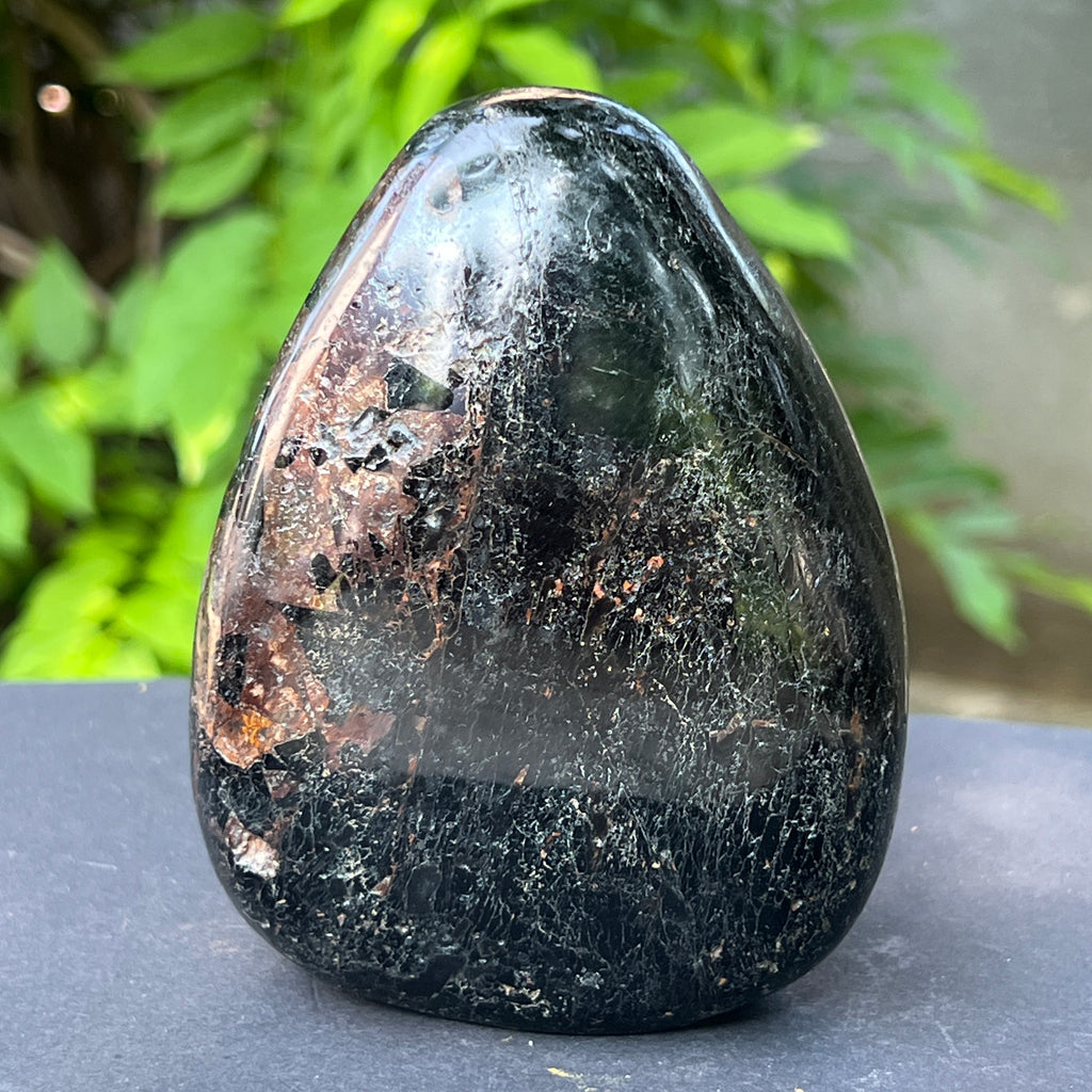 Turmalina neagra structura forma libera model 4a/4 din Madagascar, pietre semipretioase - druzy.ro 1 