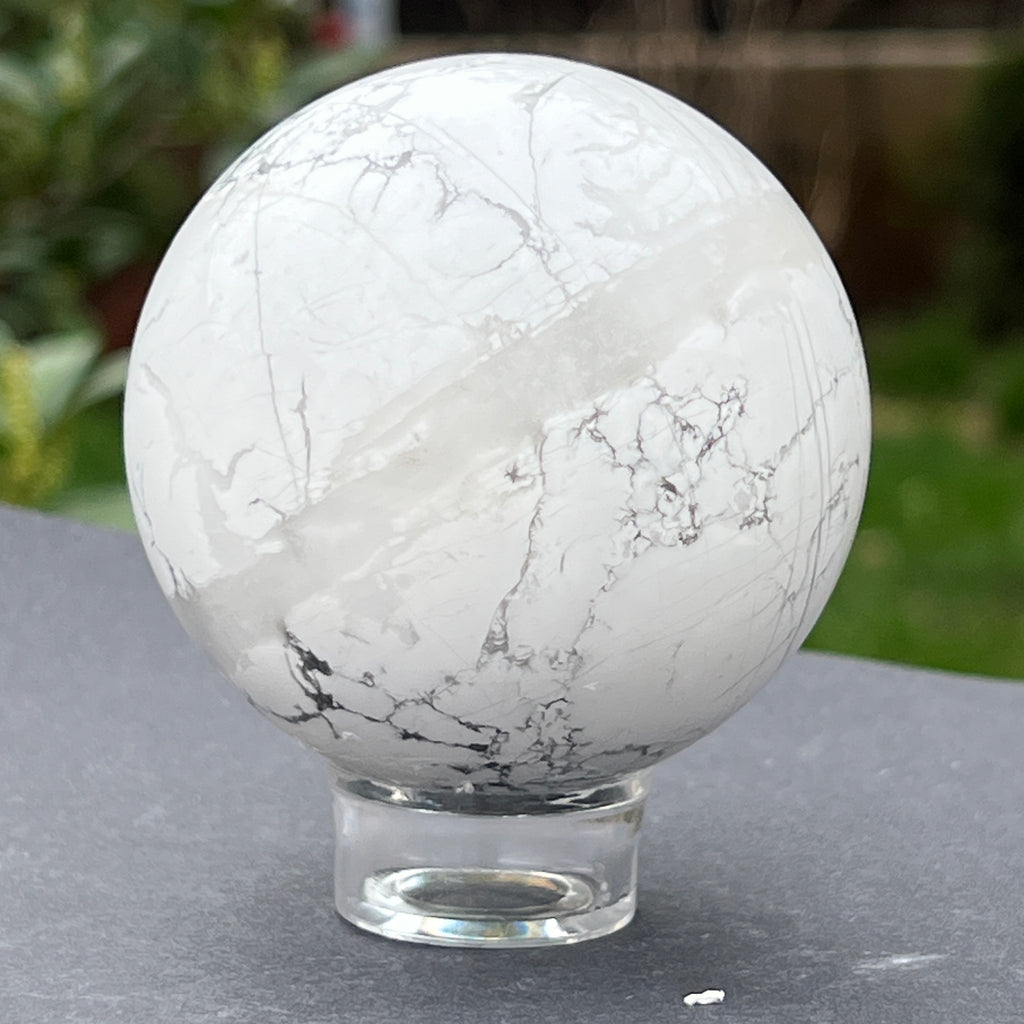 Sfera howlit alb model L4, pietre semipretioase - druzy.ro 1 