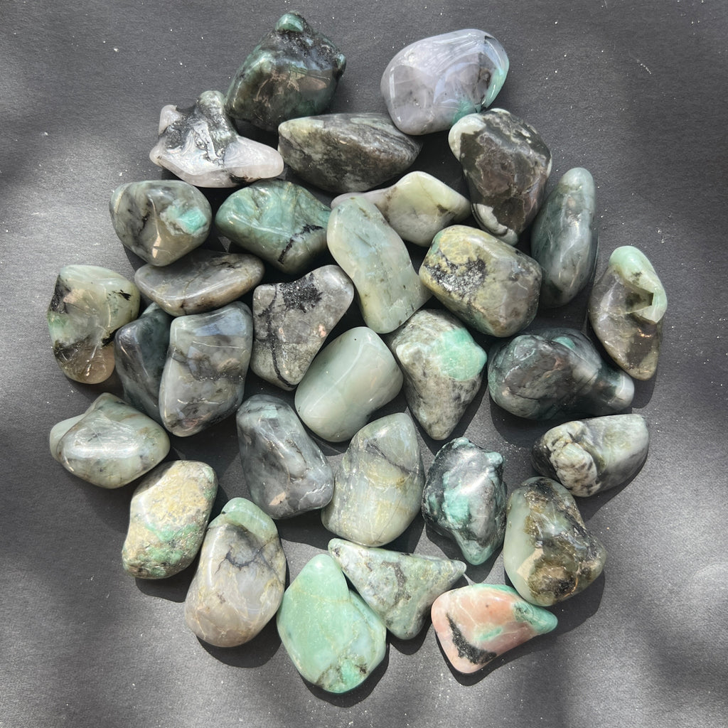 Smarald piatra rulata, pietre semipretioase - druzy.ro 1 