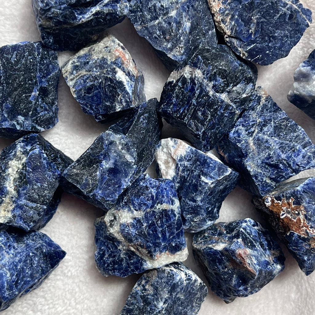Sodalit piatra bruta, druzy.ro, pietre semipretioase 1