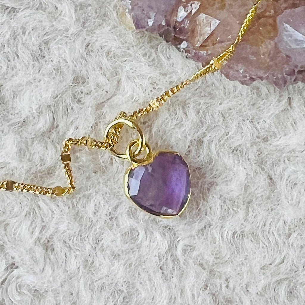 Pandantiv mini ametist inima 1 cm, argint, piatra lunii februarie, birthstone, druzy.ro, cristale 2