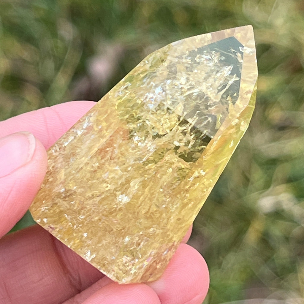 Obelisc citrin Brazilia calitate AAA model 6, pietre semipretioase - druzy.ro 7 