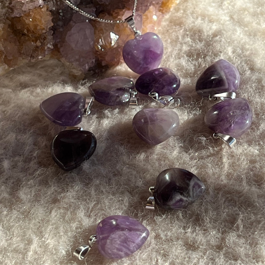 Pandantiv mini ametist inima 1 cm, piatra lunii februarie, birthstone, druzy.ro, cristale 2