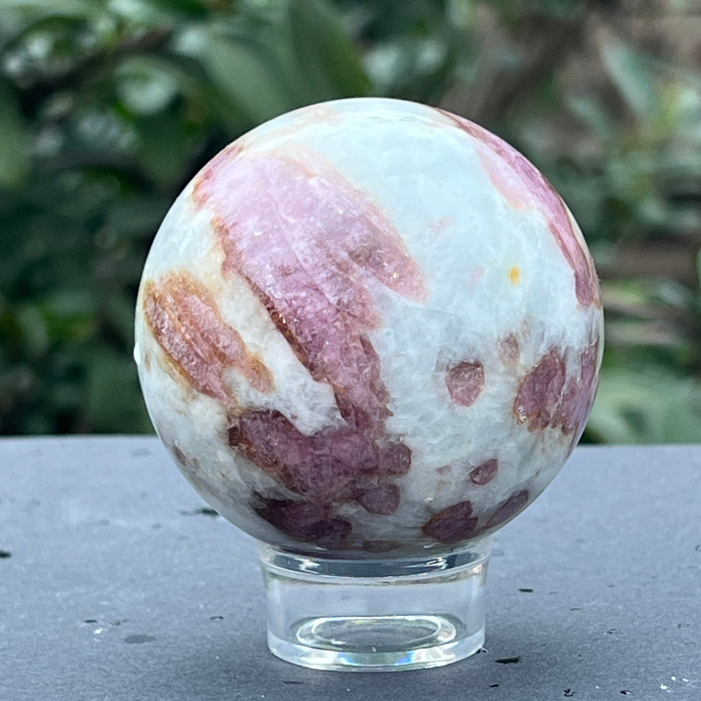 Sfera Rubelit/ turmalina roz model 1, pietre semipretioase - druzy.ro 7 