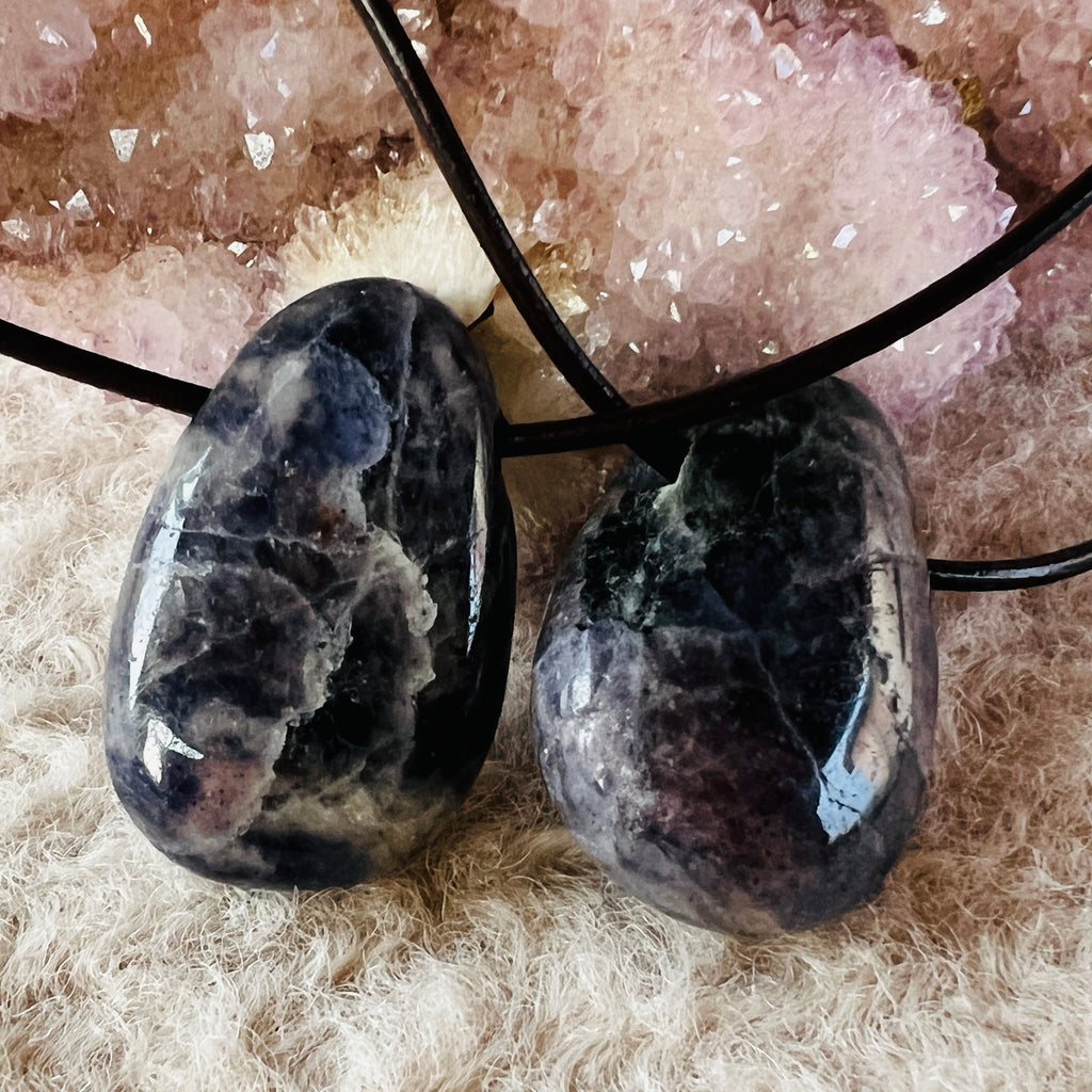 Colier pandantiv iolit DROP, pietre semipretioase - druzy.ro 1 