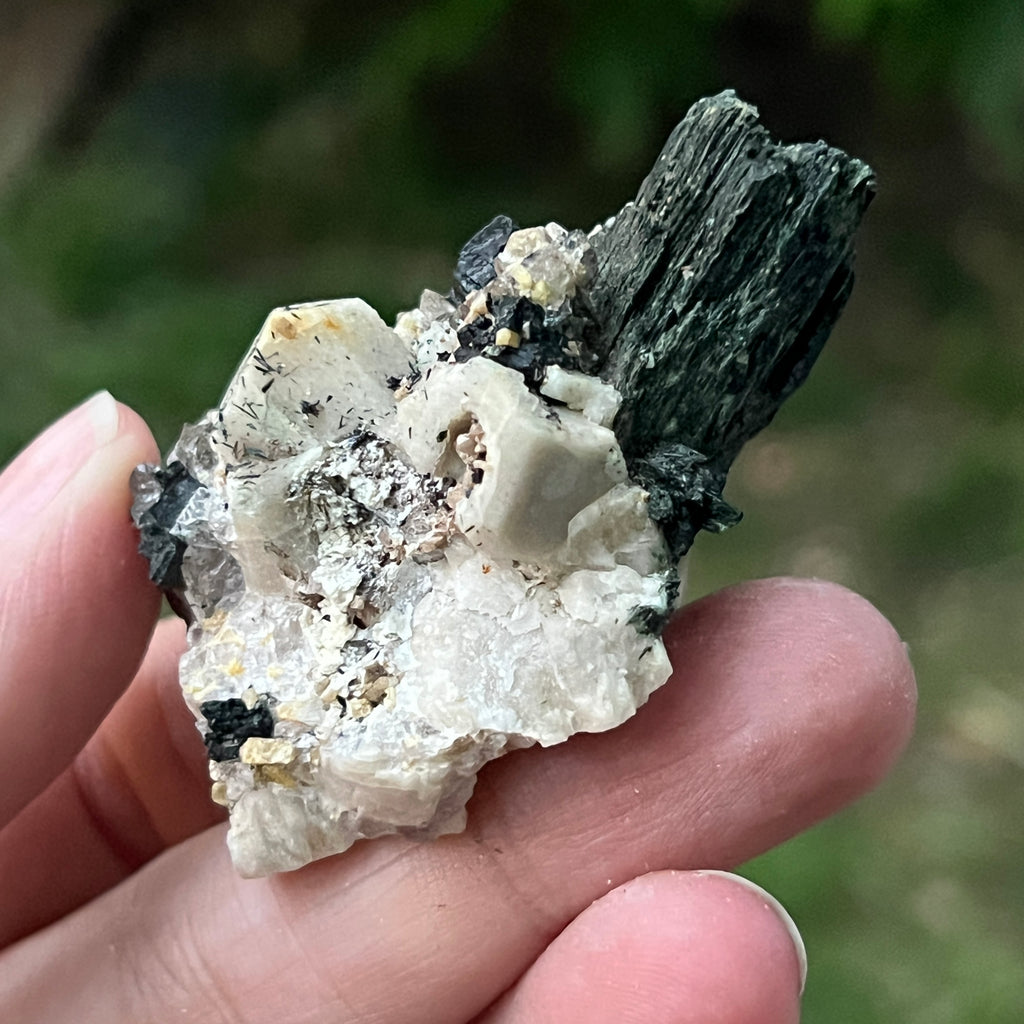 Cluster egirin mini cuart fumuriu/negru Zomba m7, pietre semipretioase - druzy.ro 7 