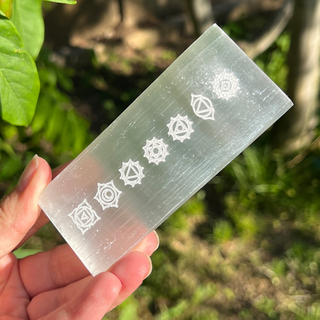 Felie selenit chakre 10 cm, bagheta, pietre semipretioase - druzy.ro 1 