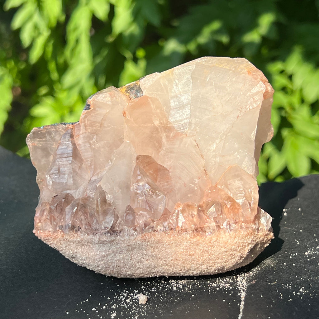 Cluster cuart Blacknit cu goetita si hematit model 4a/4 din Madagascar, pietre semipretioase - druzy.ro 4