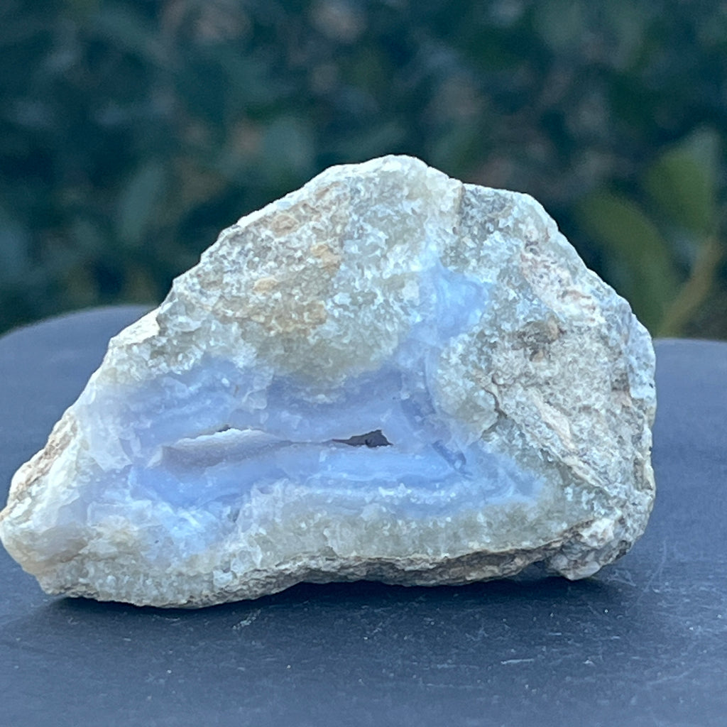 Calcedonie albastra /blue lace/ agat albastru piatra bruta model Af10, pietre semipretioase - druzy.ro 4 