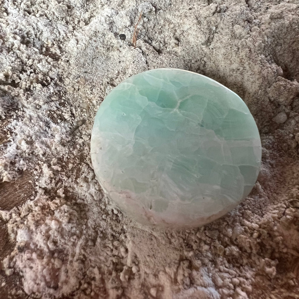 Disc calcit albastru, druzy.ro, cristale 3