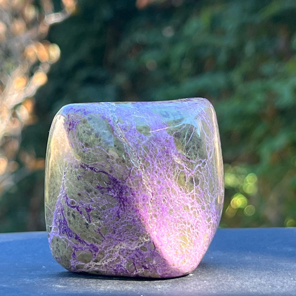 Stichtit in serpentin structura forma libera model 9, druzy.ro, cristale 3