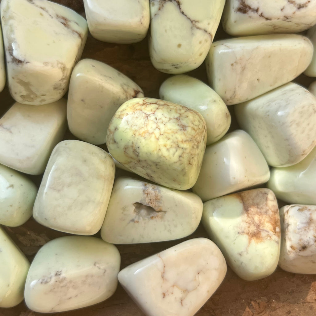 Crisopraz lamaie piatra rulata mini, druzy.ro, cristale 1