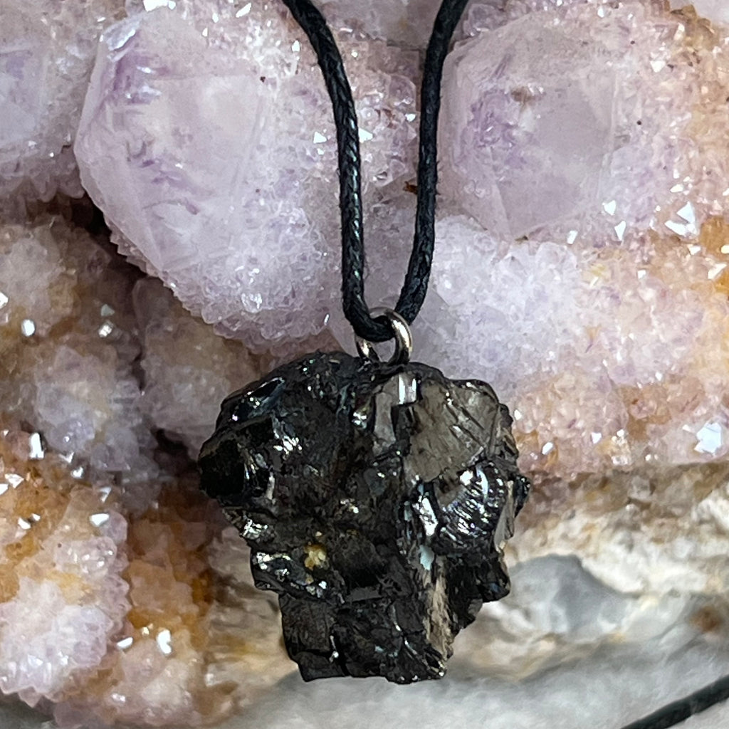 Pandantiv shungit Elite cu snur negru, druzy.ro, cristale 1