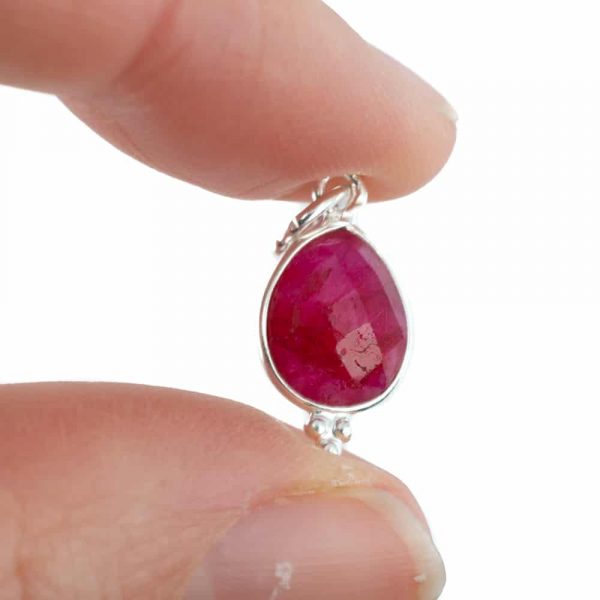 Pandantiv rubin 1.2 cm, piatra lunii iulie, birthstone -argint, pietre semipretioase - druzy.ro 2 