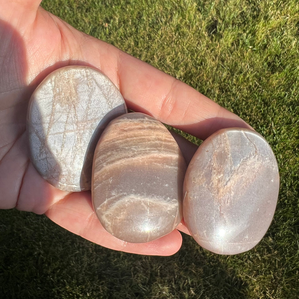 Piatra lunii palmstone / pocket stone, druzy.ro, cristale 4