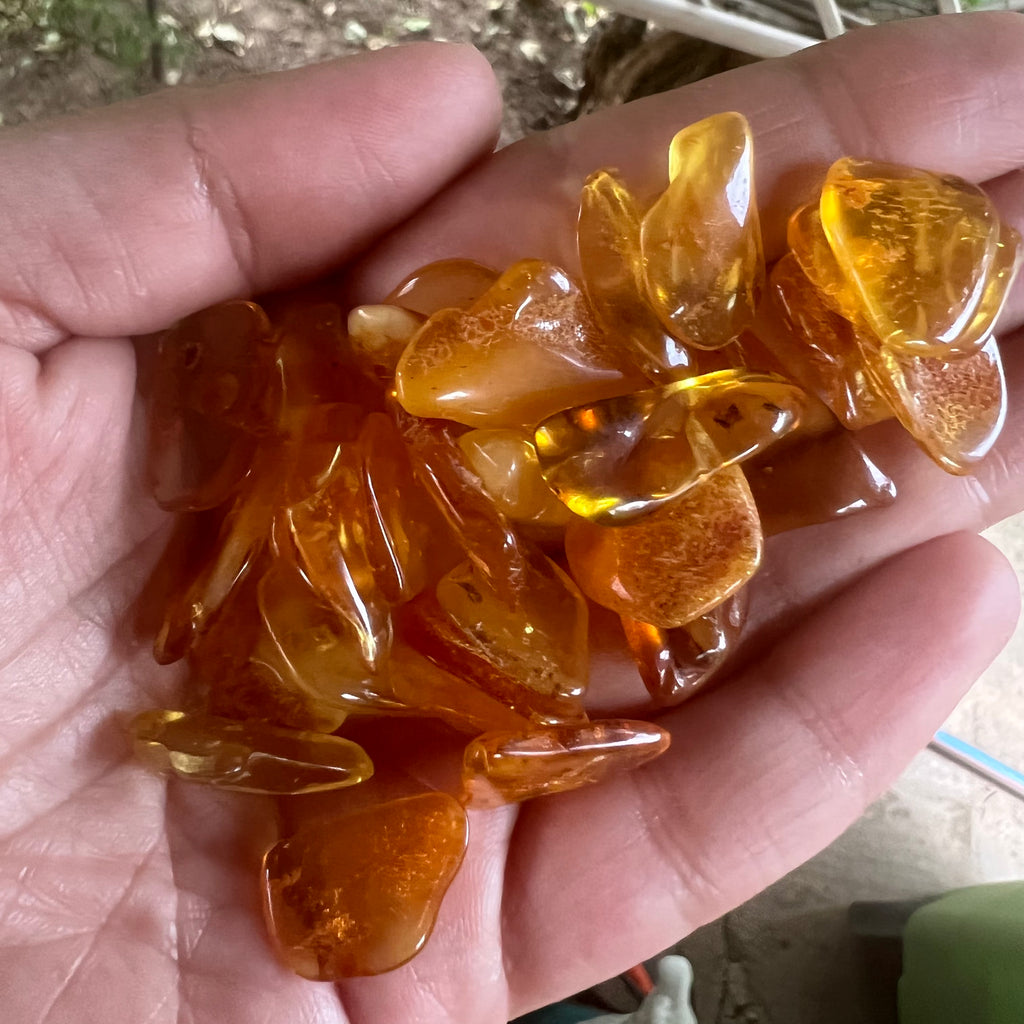 Chihlimbar varsat (chipsuri), druzy.ro, cristale 5