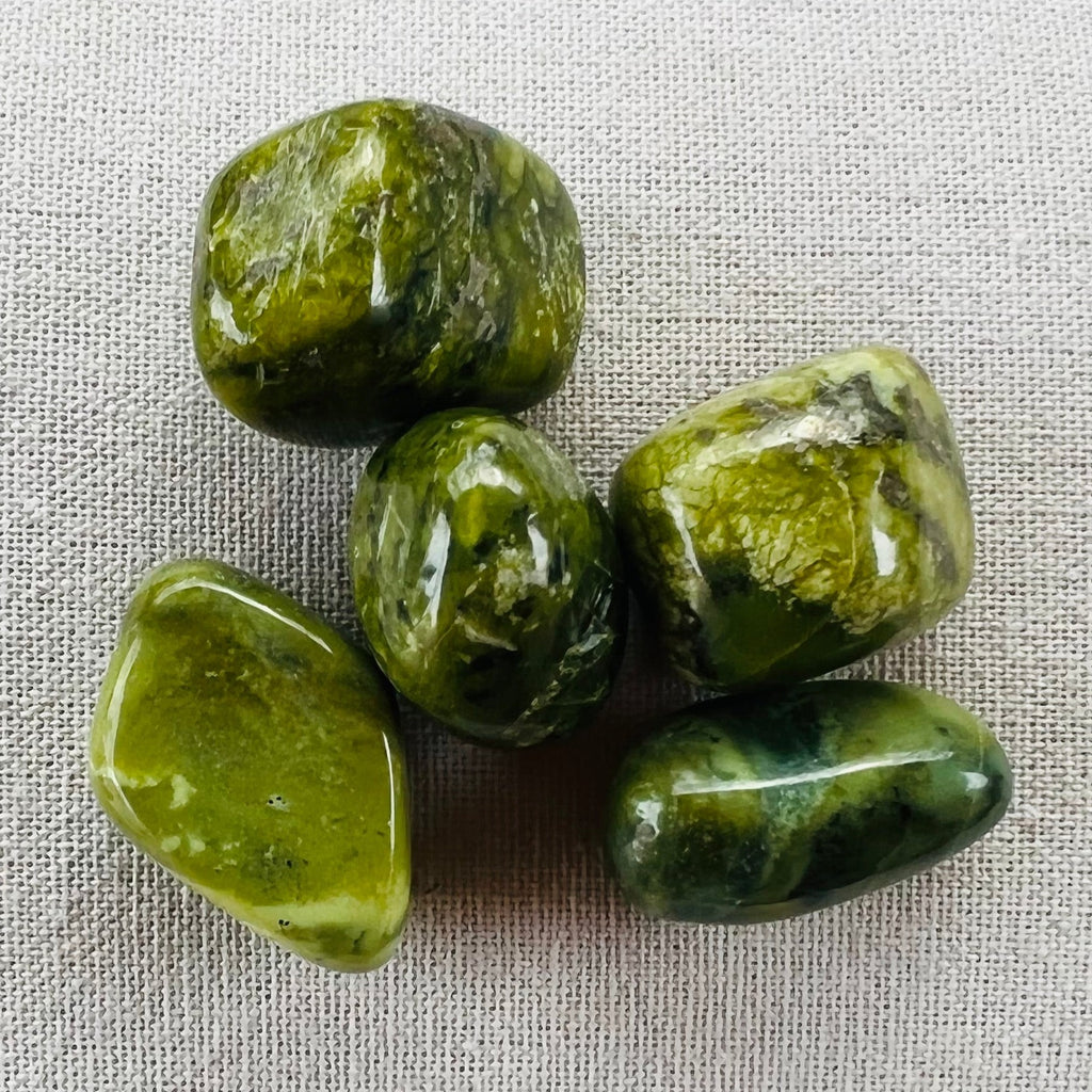 Serpentin piatra rulata mini, druzy.ro, cristale 3
