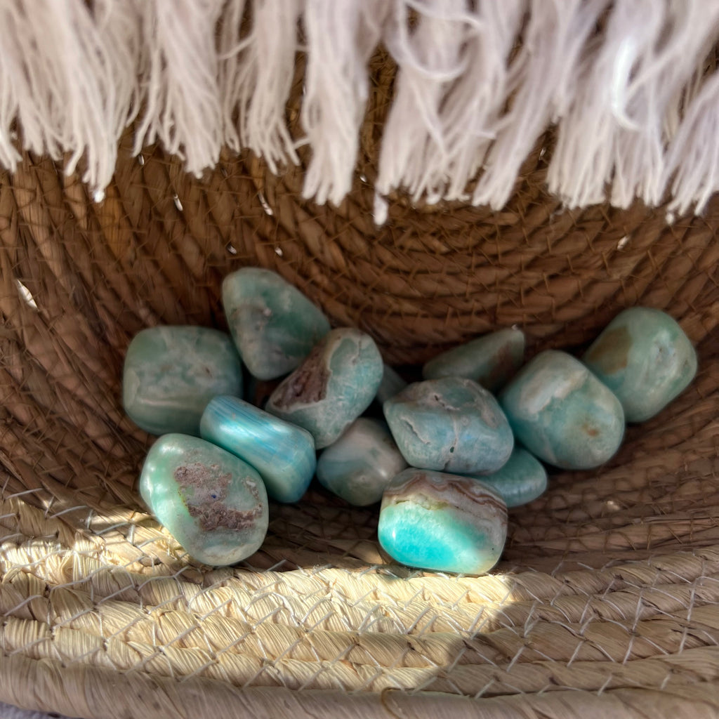 Piatra rulata aragonit albastru m11, druzy.ro, cristale 2