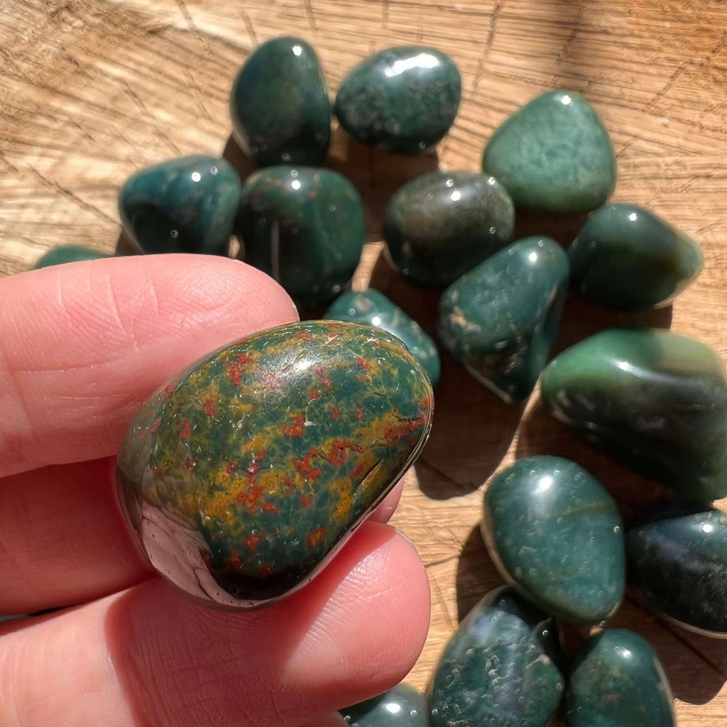 Jasp piatra sangelui verde indian - piatra rulata, druzy.ro, cristale 3