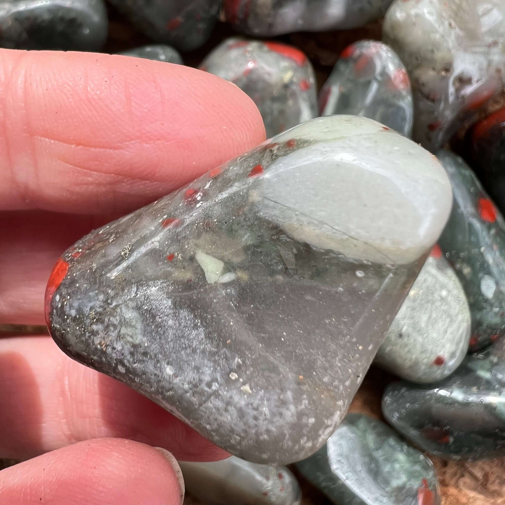 Jasp heliotrop piatra sangelui indian rosu,piatra rulata, druzy.ro, cristale 4