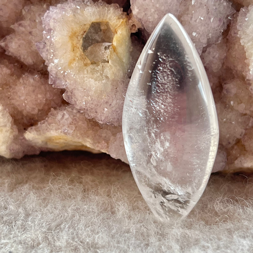 Lacrimi de inger cuart incolor/cristal de stanca piatra rulata/cabochon m2, druzy.ro, cristale 2
